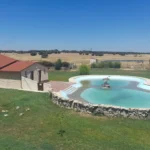 piscina-natural-balneario-dama-verde-vista-campo-zamora
