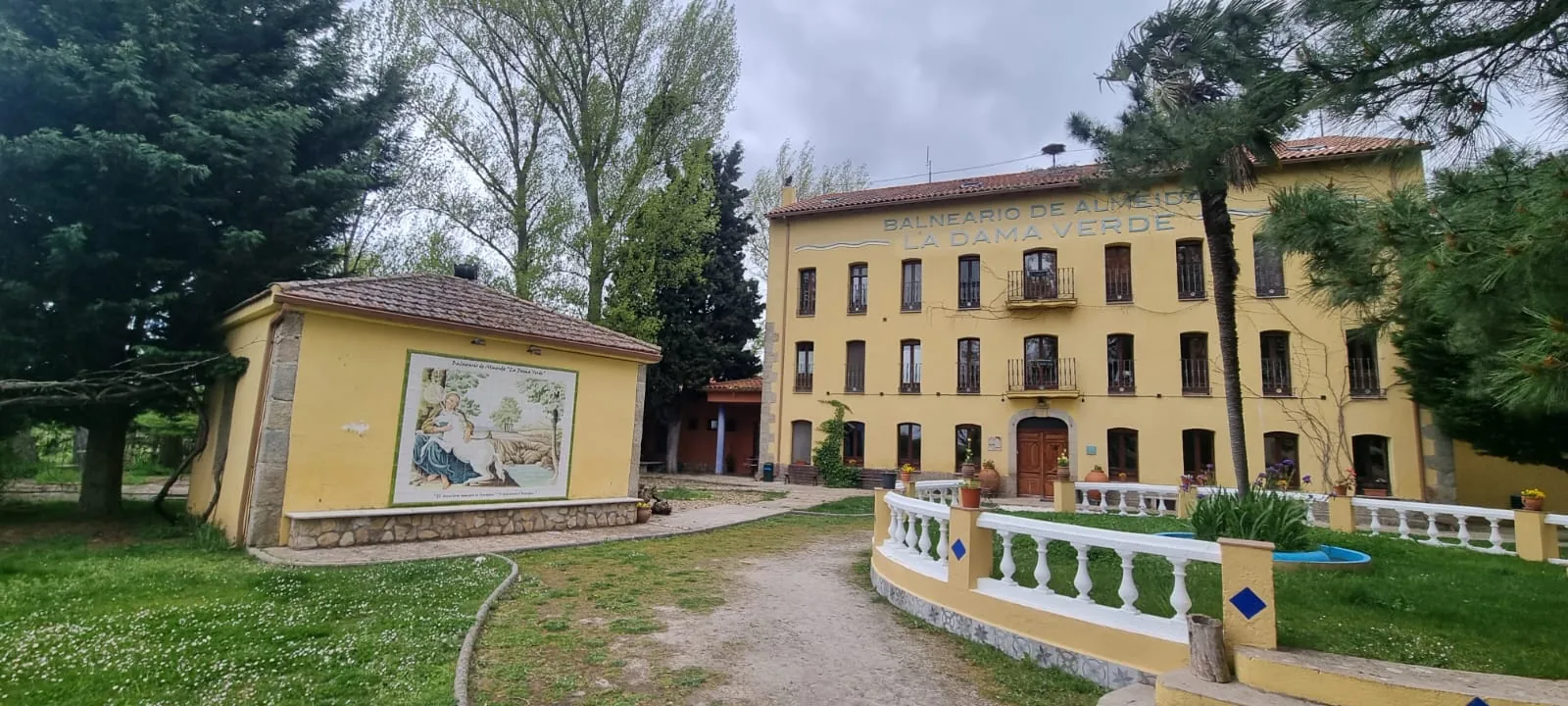 Hotel Balneario La Dama Verde en Almeida de Sayago, Zamora